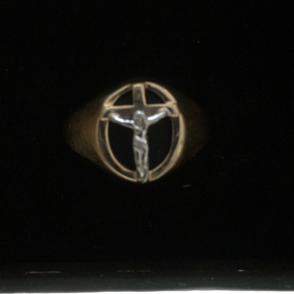 14k gold crucifix ring